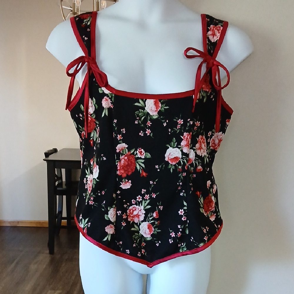 Elegant Floral Black and Red Tank Top